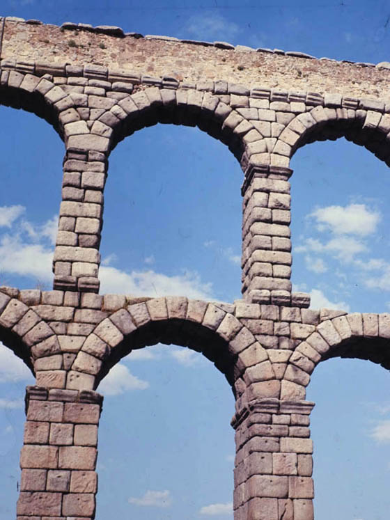 Sgovie: aqueduc romain