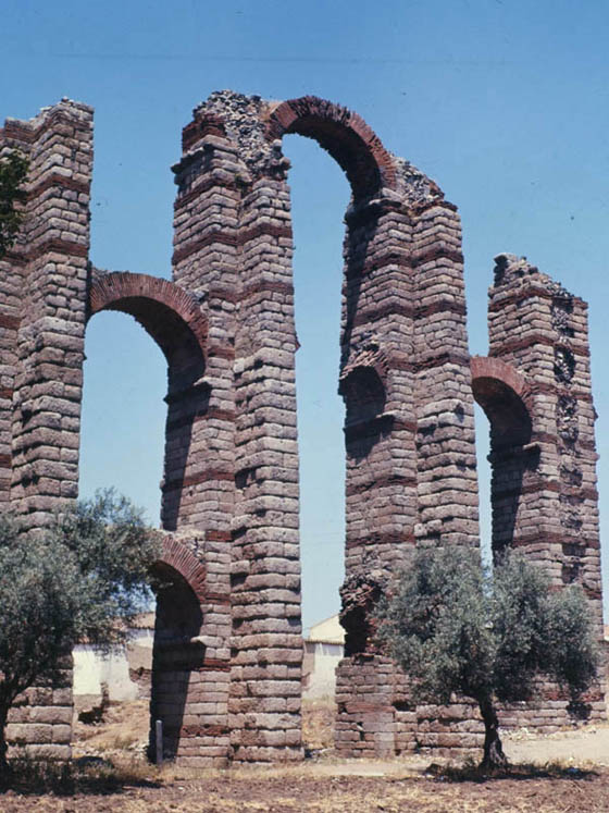 Espagne: Mrida aqueduc romain